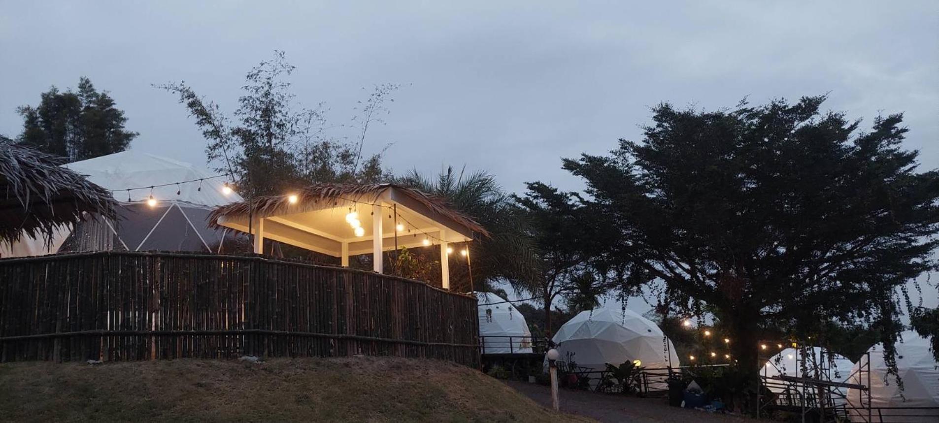 Hotel นรดีฮิวล์ รีสอร์ต เขาแผงม้า วังน้ำเขียว Ban Sap Bon  Exterior foto